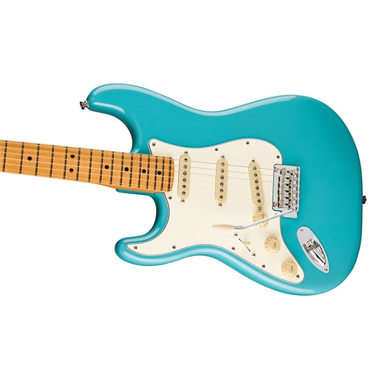 Fender Player II Stratocaster Left-Hand Maple Fingerboard (Aquatone Blue)