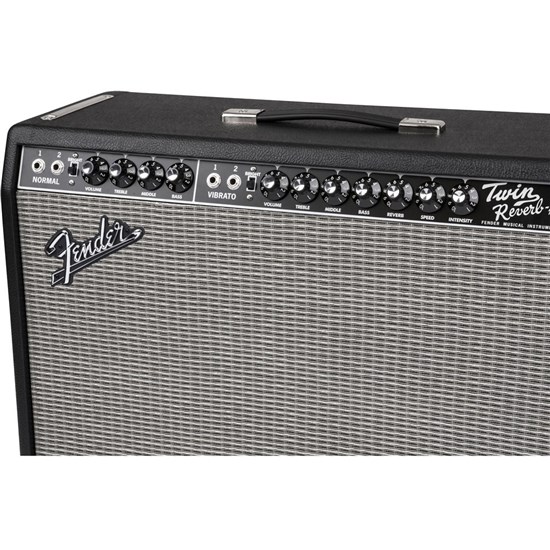 Fender '65 Twin Reverb Guitar Amplifier Combo 2 x 12