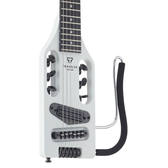 Traveler Guitar Ultra-Light Electric Guitar (Satin White) inc Gig Bag