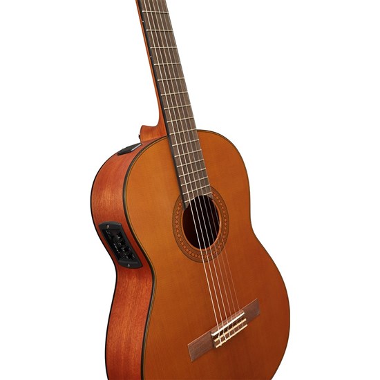 Yamaha classical guitar on sale with pickup